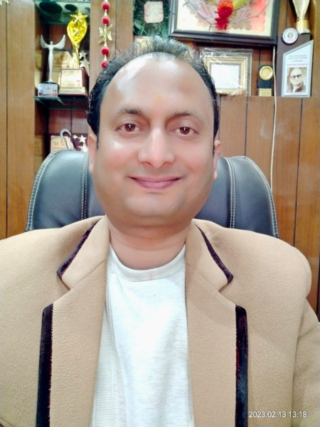 VIPAN SHARMA  best astrologer in Delhi