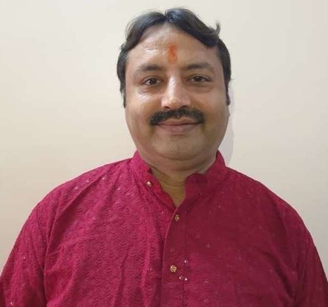 Pandit Prakash Vyas best astrologer in Delhi