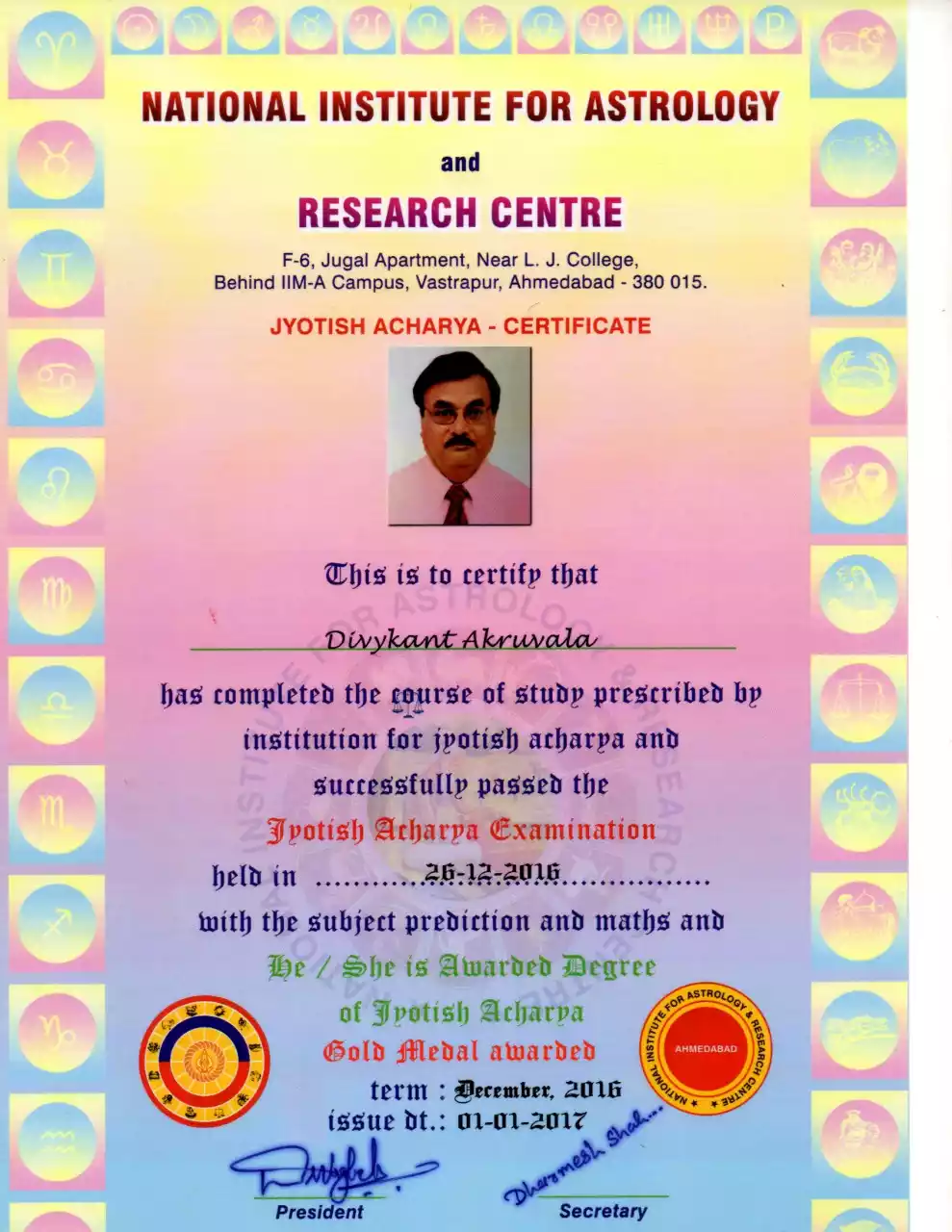 Jyotish Acharya With Gold Medal