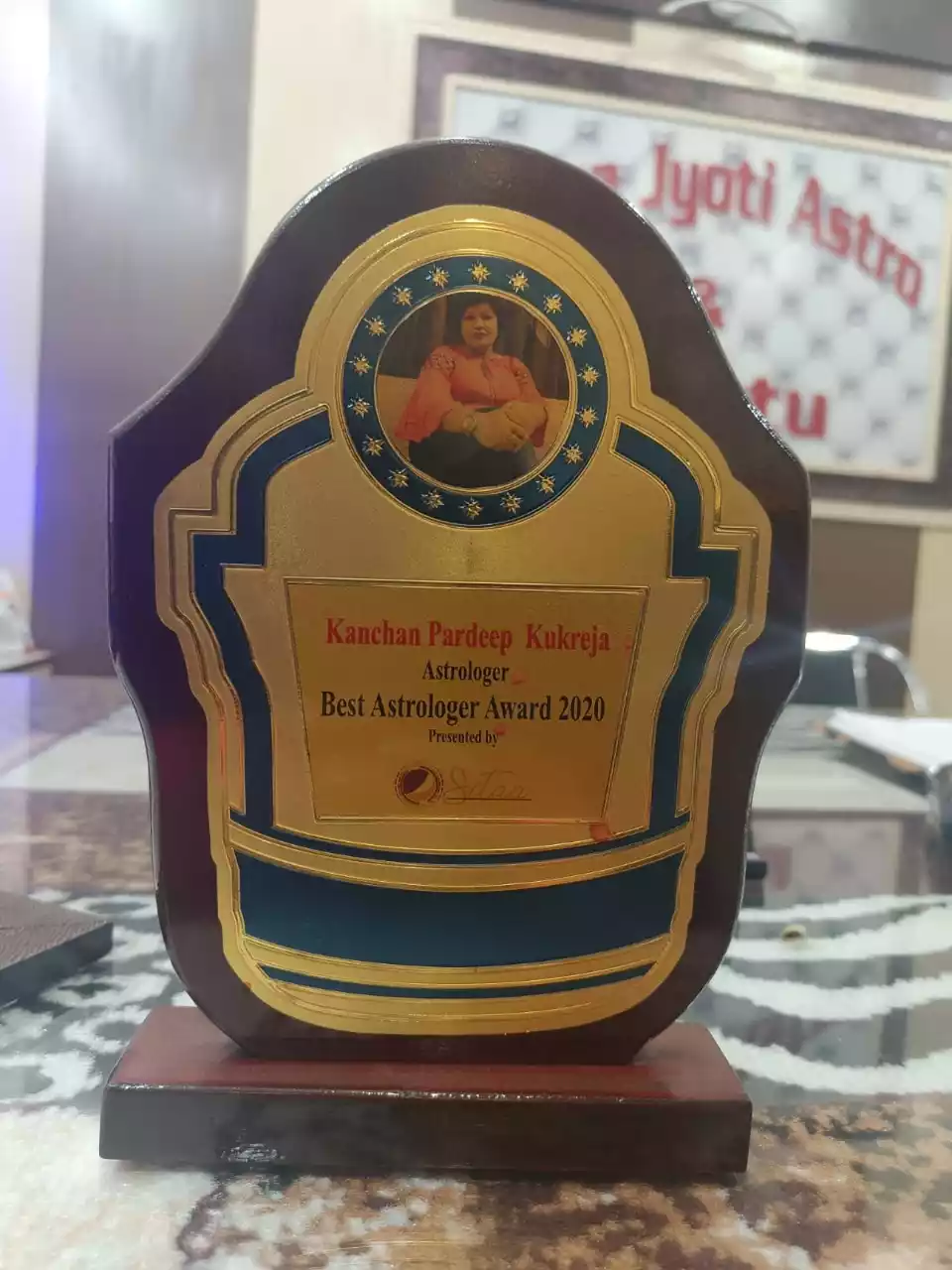 Best Astrologer Award