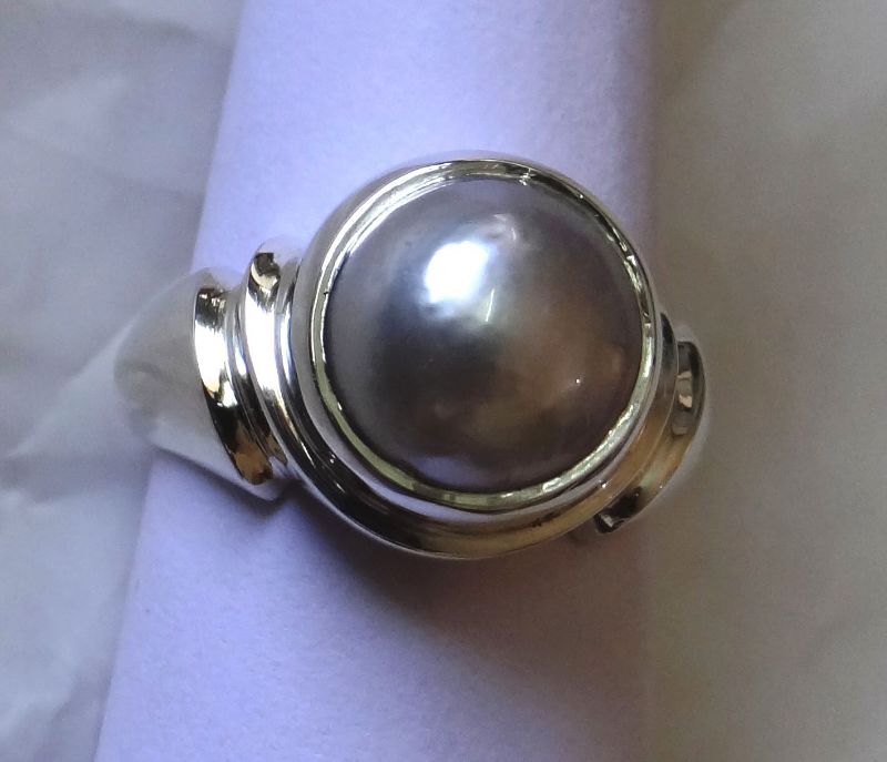 Chandra Ring ( Pearl )